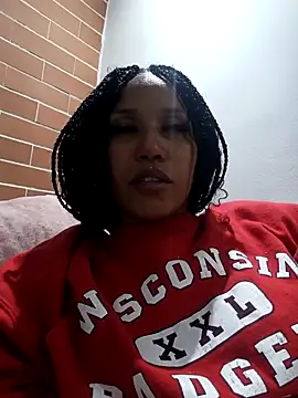 Snapshot of devi_black13_ chatting on 02-22-25, 03:45 devi black13 online show from 02-22-25, 03:45