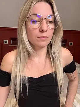 carlaaa online show from 04-14-26, 08:37