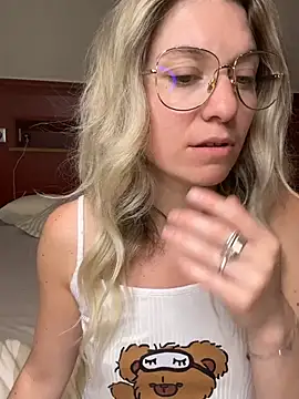 carlaaa online show from 04-29-26, 08:59