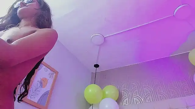 Snapshot of Lilith_Vera chatting on 03-20-25, 01:35 Lilith Vera online show from 03-20-25, 01:35