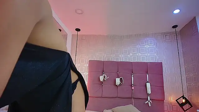 Snapshot of Lilith_Vera chatting on 11-28-25, 12:41 Lilith Vera online show from 11-28-25, 12:41