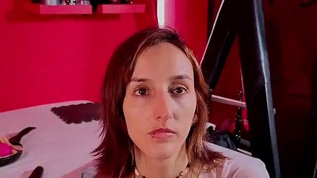 Ambar Roux  online show from 09-12-25, 01:33