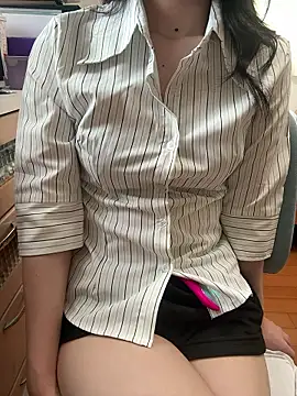 Snapshot of Mei_0906 chatting on 07-07-26, 01:41 Mei 0906 online show from 07-07-26, 01:41