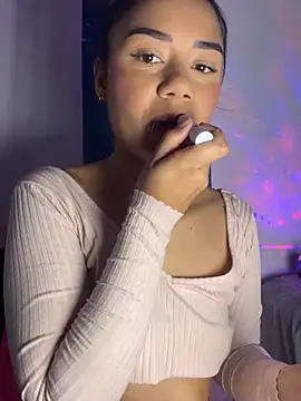  Luana online show from 03-21-25, 09:01