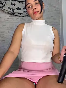  Luana online show from 05-03-26, 01:00
