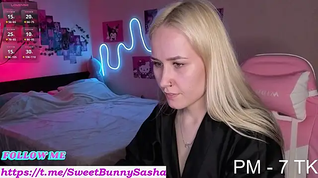 Bunny  of love online show from 10-21-25, 05:13