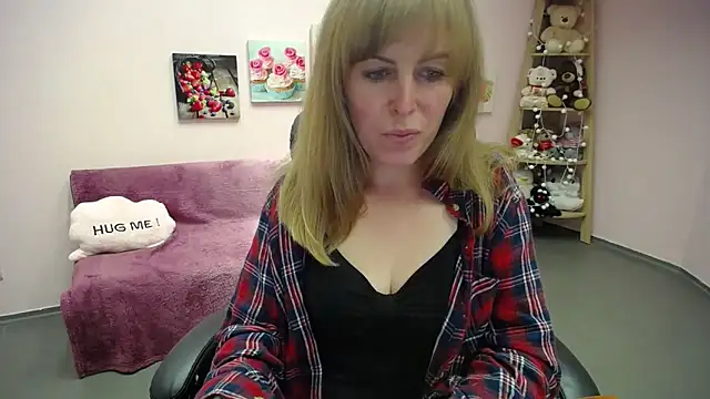 Hot Milady online show from 10-03-25, 07:16