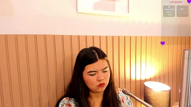 klhoe boobs online show from 02-08-26, 04:05