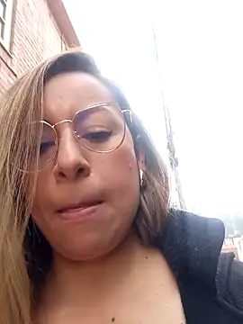 Snapshot of Katalina_S3xy chatting on 02-05-25, 03:52 Katalina S3xy online show from 02-05-25, 03:52