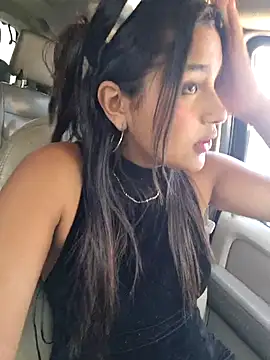 Snapshot of Mariangel_11 chatting on 09-24-25, 01:58 Mariangel 11 online show from 09-24-25, 01:58