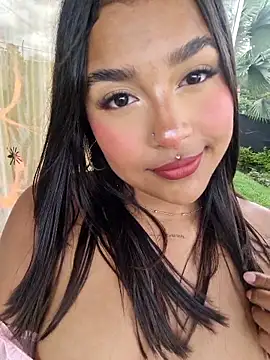 Snapshot of Mariangel_11 chatting on 10-24-25, 01:51 Mariangel 11 online show from 10-24-25, 01:51