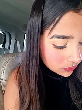 Snapshot of Mariangel_11 chatting on 10-29-25, 02:19 Mariangel 11 online show from 10-29-25, 02:19