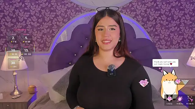 Snapshot of Miamontoya chatting on 09-30-25, 01:49 Miamontoya online show from 09-30-25, 01:49