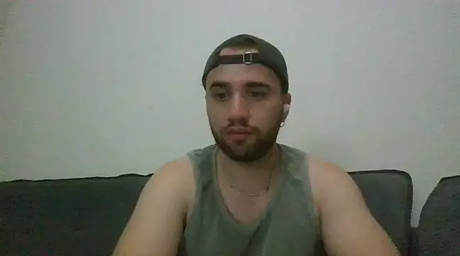 Snapshot of TomAlex chatting on 12-14-24, 02:01 TomAlex online show from 12-14-24, 02:01