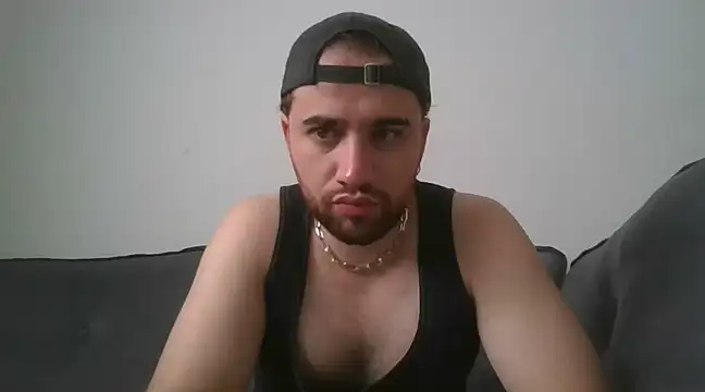 Snapshot of TomAlex chatting on 12-21-24, 02:15 TomAlex online show from 12-21-24, 02:15