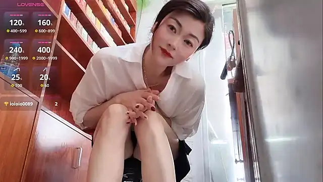 QianF-666 online show from 06-25-26, 01:49