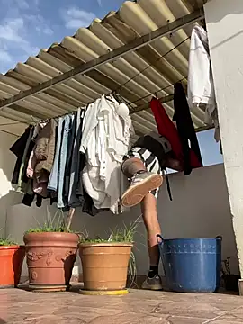 Snapshot of JuanZapata33 chatting on 12-16-24, 09:09 JuanZapata33 online show from 12-16-24, 09:09