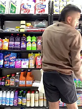 Snapshot of JuanZapata33 chatting on 12-28-24, 05:57 JuanZapata33 online show from 12-28-24, 05:57