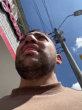 Snapshot of JuanZapata33 chatting on 01-02-25, 06:12 JuanZapata33 online show from 01-02-25, 06:12