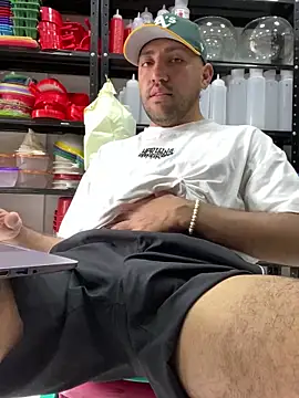 Snapshot of JuanZapata33 chatting on 01-13-25, 06:49 JuanZapata33 online show from 01-13-25, 06:49