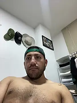 Snapshot of JuanZapata33 chatting on 01-21-25, 09:46 JuanZapata33 online show from 01-21-25, 09:46