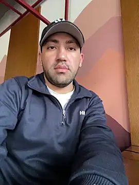 Snapshot of JuanZapata33 chatting on 01-25-25, 04:13 JuanZapata33 online show from 01-25-25, 04:13