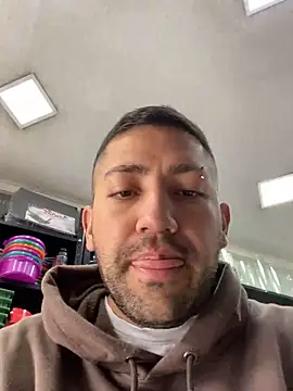 Snapshot of JuanZapata33 chatting on 01-27-25, 07:46 JuanZapata33 online show from 01-27-25, 07:46