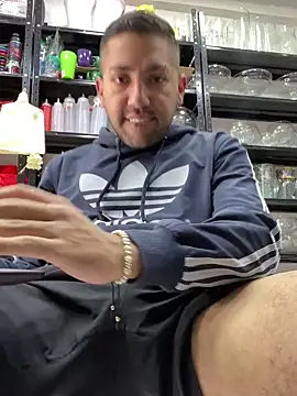 Snapshot of JuanZapata33 chatting on 01-30-25, 06:21 JuanZapata33 online show from 01-30-25, 06:21