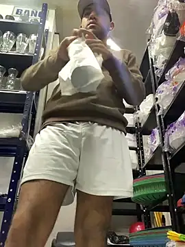 Snapshot of JuanZapata33 chatting on 03-13-25, 11:38 JuanZapata33 online show from 03-13-25, 11:38