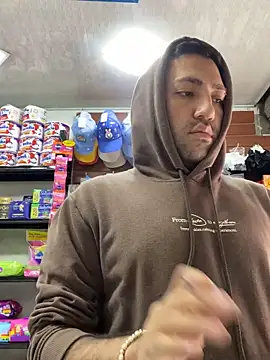 Snapshot of JuanZapata33 chatting on 09-09-25, 03:55 JuanZapata33 online show from 09-09-25, 03:55