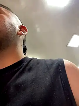 Snapshot of JuanZapata33 chatting on 09-13-25, 09:47 JuanZapata33 online show from 09-13-25, 09:47