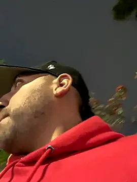 Snapshot of JuanZapata33 chatting on 10-04-25, 11:14 JuanZapata33 online show from 10-04-25, 11:14