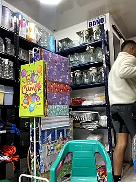 Snapshot of JuanZapata33 chatting on 12-03-25, 09:57 JuanZapata33 online show from 12-03-25, 09:57