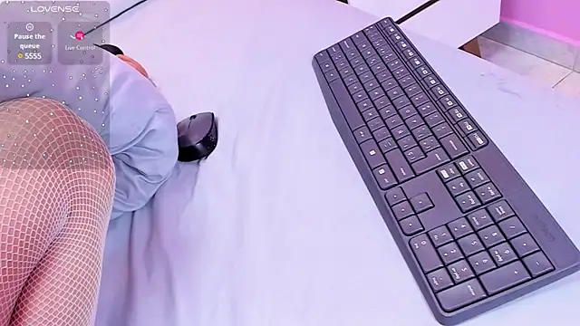 Snapshot of alysonJackson chatting on 03-22-25, 10:48 alysonJackson online show from 03-22-25, 10:48