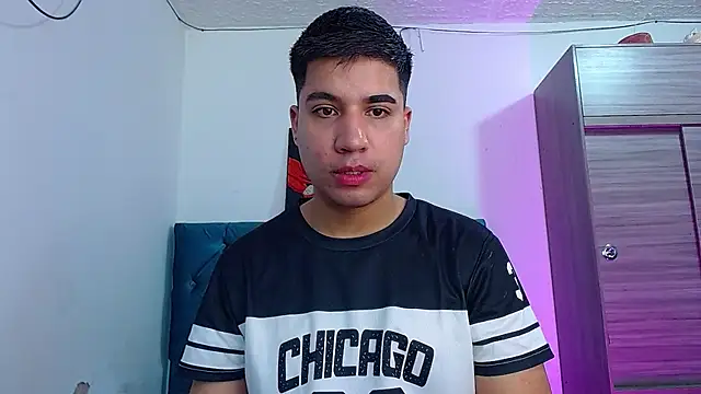 Snapshot of Randy_horny chatting on 07-24-26, 04:27 Randy horny online show from 07-24-26, 04:27