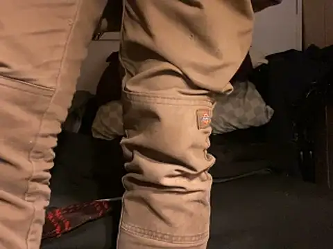 Snapshot of Gman143187 chatting on 02-04-26, 09:15 Gman143187 online show from 02-04-26, 09:15