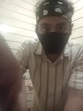 Snapshot of weeif chatting on 04-04-26, 10:40 weeif online show from 04-04-26, 10:40