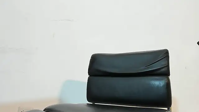Snapshot of miss_adharaa_ chatting on 02-03-25, 10:03 miss adharaa online show from 02-03-25, 10:03