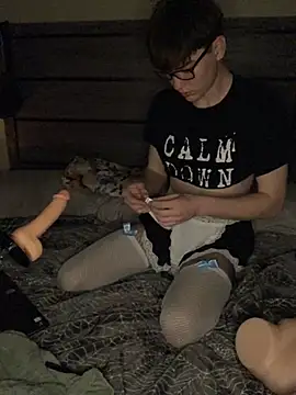 Snapshot of YourFavTwinkie chatting on 03-09-25, 07:45 YourFavTwinkie online show from 03-09-25, 07:45