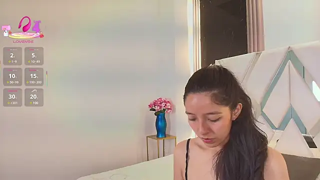 Snapshot of Valery_wang chatting on 02-27-25, 12:02 Valery wang online show from 02-27-25, 12:02