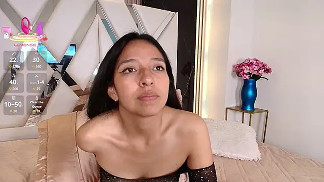 Snapshot of Valery_wang chatting on 03-10-25, 06:01 Valery wang online show from 03-10-25, 06:01