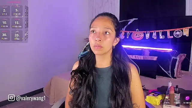 Snapshot of Valery_wang chatting on 10-08-25, 11:30 Valery wang online show from 10-08-25, 11:30