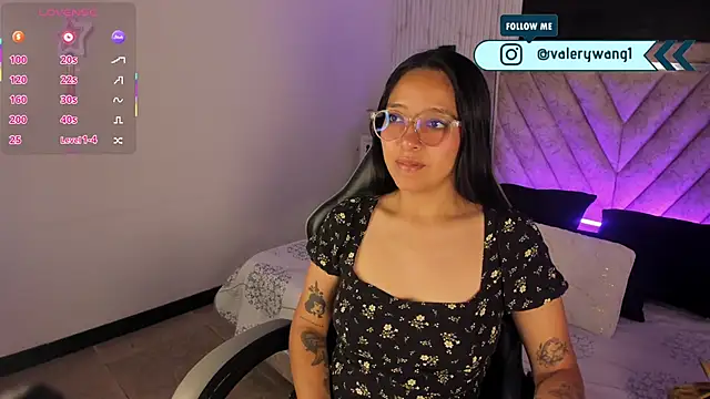 Snapshot of Valery_wang chatting on 01-08-26, 11:56 Valery wang online show from 01-08-26, 11:56