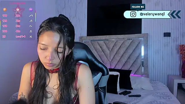 Snapshot of Valery_wang chatting on 01-14-26, 12:00 Valery wang online show from 01-14-26, 12:00