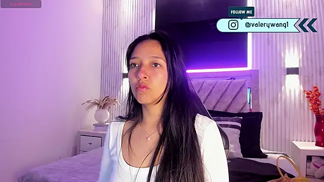 Snapshot of Valery_wang chatting on 02-25-26, 12:15 Valery wang online show from 02-25-26, 12:15
