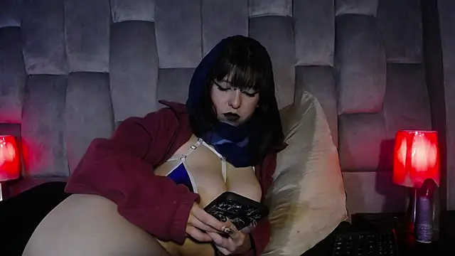 Snapshot of kittyhouse_hs chatting on 01-23-25, 05:35 kittyhouse hs online show from 01-23-25, 05:35