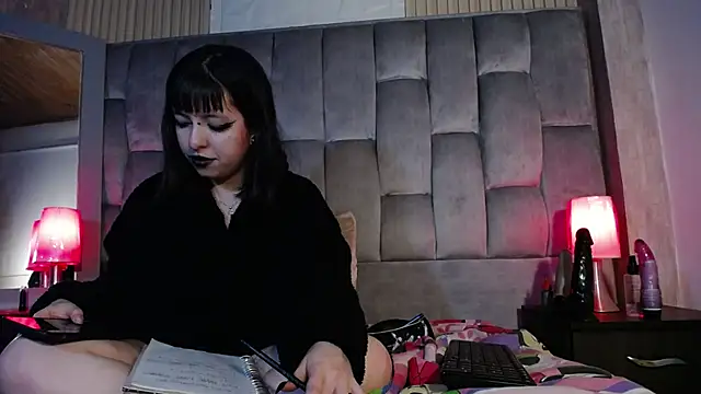 Snapshot of kittyhouse_hs chatting on 02-05-25, 05:09 kittyhouse hs online show from 02-05-25, 05:09