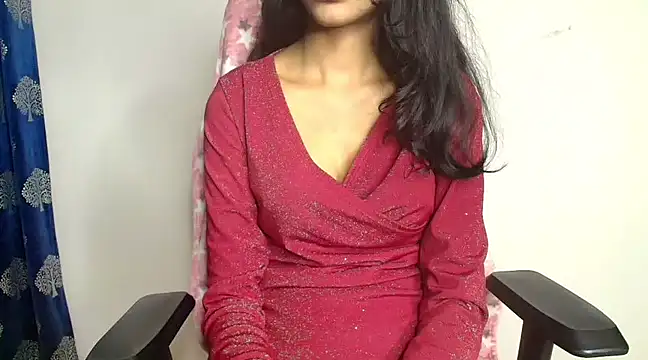 Snapshot of CUTE_princess_143 chatting on 02-15-25, 11:14 CUTE princess 143 online show from 02-15-25, 11:14