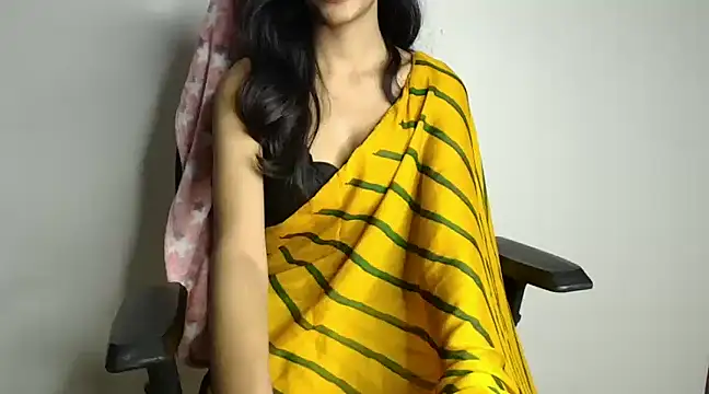 Snapshot of CUTE_princess_143 chatting on 02-27-25, 10:20 CUTE princess 143 online show from 02-27-25, 10:20