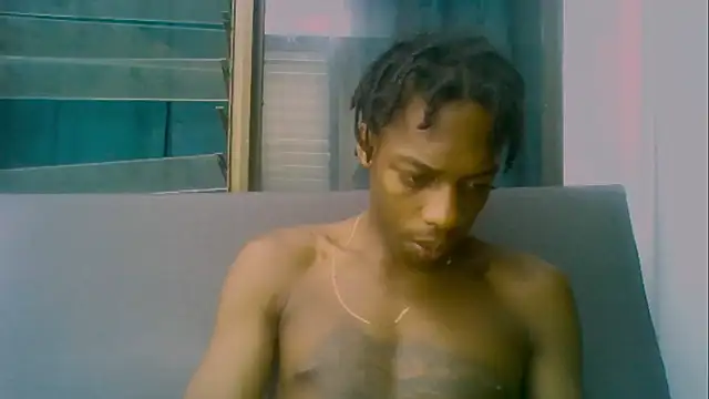 Snapshot of LarryCollin chatting on 01-29-25, 05:35 LarryCollin online show from 01-29-25, 05:35